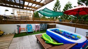 Piscina di Sabai B&B 澎湖船家寶民宿 o nelle vicinanze