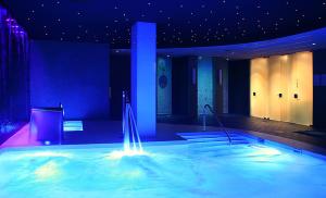 Bazén v ubytování Hotel Bernat II 4*Sup nebo v jeho okolí