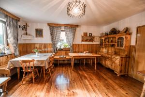 Restaurant o un lloc per menjar a Farm Stay Žagar