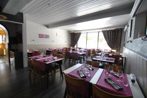 Restaurace v ubytování Auberge du Hérisson