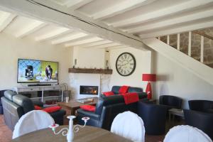 Μια τηλεόραση ή/και κέντρο ψυχαγωγίας στο Le clos de Chaussy