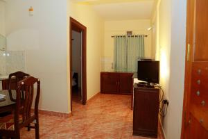 Μια τηλεόραση ή/και κέντρο ψυχαγωγίας στο Anandkrishna Residency