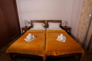 Voodi või voodid majutusasutuse Apartments and rooms Marija toas