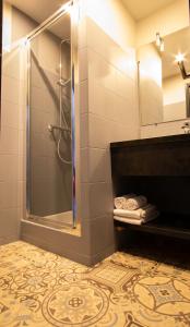 Koupelna v ubytování Maison de centre ville + 25 fotografií