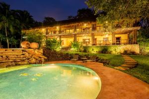 Piscina di The Lodge At Uxmal o nelle vicinanze