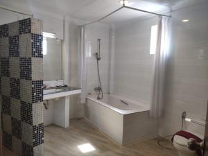 Un baño de Serene Valley Hotel