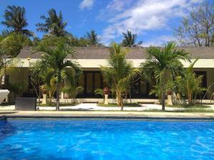 Bazén v ubytování Kaluku Gili Resort nebo v jeho okolí