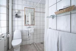 Vannituba majutusasutuses Hotel Dania