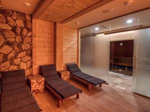 A seating area at Hotel Familia