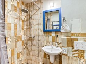 A bathroom at Hotel Familia