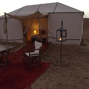 Galería fotográfica de Maroc Sahara Luxury Camp & Tours en Foum Zguid