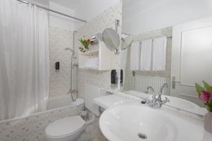 Un baño de Gästehaus Kaiserhof Lübeck