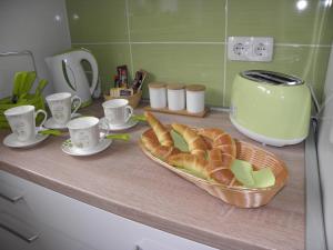 Kuchyňa alebo kuchynka v ubytovaní Apartman Zelengaj