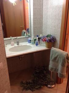 A bathroom at Bacio di Sole