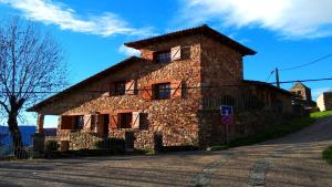 Fotografie z fotogalerie ubytování Can Torrent Vell de Rocabruna v destinaci Rocabruna + 37 fotografií