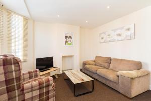Gallery image of Leamington Spa Town House 2-Bed, 2 Bath in Leamington Spa