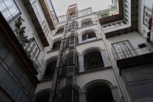 The building in which a panziókat is located