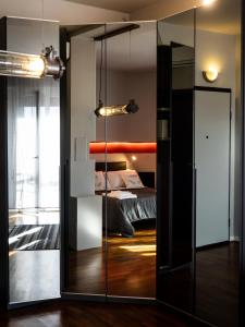 Katil dua tingkat atau katil-katil dua tingkat dalam bilik di Carlotta Station Suite