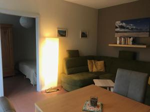 Posezení v ubytování Ferienwohnung-Strandspaziergang, kleine Wohnung