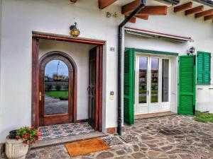 The facade or entrance of Exclusive Villa