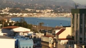 Zdjęcie z galerii obiektu Hogar en Torre del Mar - 2 min playa - piscina w mieście Torre del Mar +23 zdjęcia