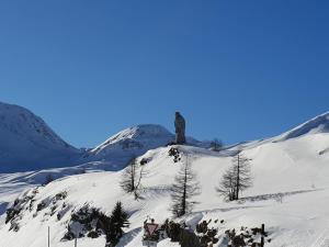 Hotel Simplon-Blick að vetri til