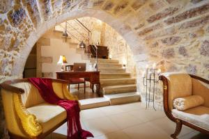 Posezení v ubytování Archontiko Old Town Suites