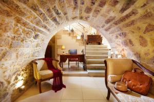 Posezení v ubytování Archontiko Old Town Suites