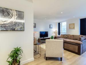 Gallery image of 2 Bed Property Close to Heathrow Airport in Hounslow
