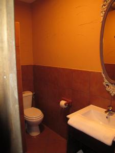 A bathroom at Albergue San Pelayo