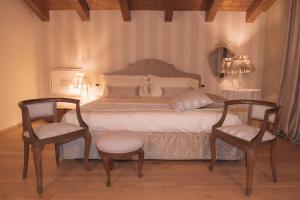 Postel nebo postele na pokoji v ubytování Klanjscek Wine&Stay