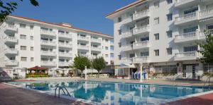 Gallery image of Europa Family Apartments in Blanes