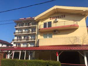 Budova, kde se hotel nachází