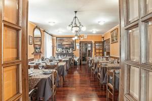 Gallery image of Albergo Ristorante Guerri in Pievepelago
