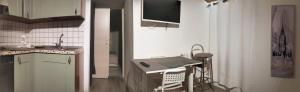 Kuchyňa alebo kuchynka v ubytovaní Sweet Apartment Suite Castelmerlo
