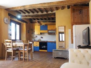 A kitchen or kitchenette at I Balzani B&B