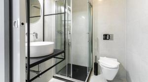 Kúpeľňa v ubytovaní Camera Apartments + 29 fotografií
