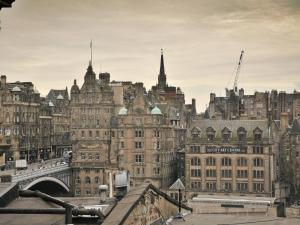 Vedere generală la Edinburgh sau o vedere a orașului de la acest apartament