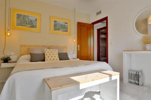 Postel nebo postele na pokoji v ubytování *New* Cerca de la Mezquita