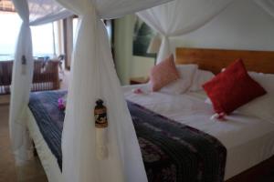 Private Luxury Villa Celagi - with large infinity pool and ocean view客房内的一张或多张床位
