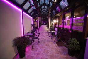 Restoran või mõni muu söögikoht majutusasutuses Garni Hotel Laguna Lux