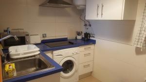 Kuchyň nebo kuchyňský kout v ubytování Apartamento Playa Salinas Roquetas de Mar