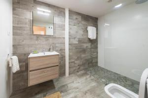Kúpeľňa v ubytovaní Apartamentos Turísticos el Pontón