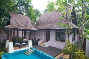 Bazén v ubytování Barali Beach Resort Koh Chang nebo v jeho okolí