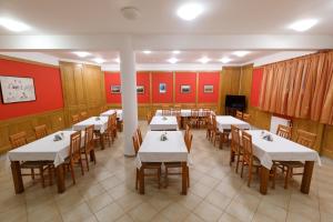Restoran või mõni muu söögikoht majutusasutuses Art Garni Hotel