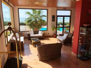 Bazén v ubytování Residence Hotel Antica Perla nebo v jeho okolí