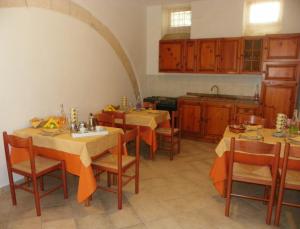 Kuchyň nebo kuchyňský kout v ubytování Cloris Guest House