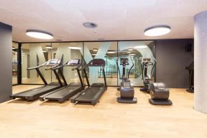 Fitness centrum a/nebo fitness zařízení v ubytování ARTIEM Asturias