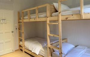 Letto o letti in una camera di American Village Resort