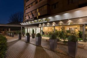 The building where the hotel is located 